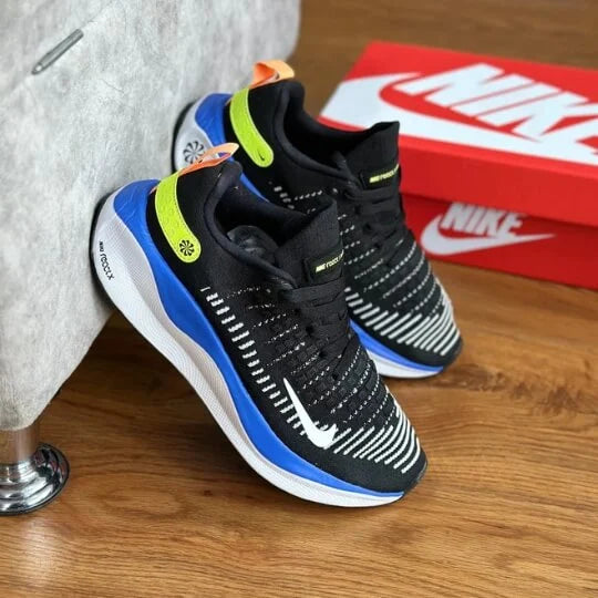 Oferta Tenis Nkreact Infinity Run + Gorra